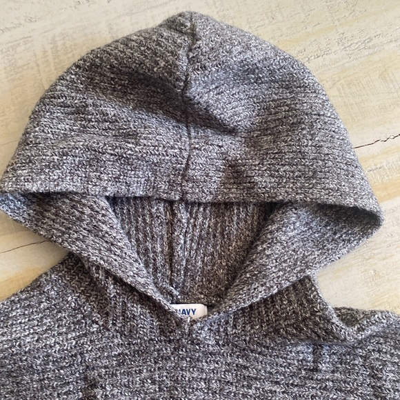 Old Navy Half Sleeve Hooded Sweater - Picture 5 of 8